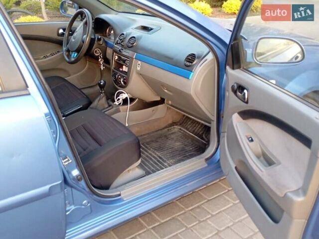 Синій Шевроле Нубіра, об'ємом двигуна 1.6 л та пробігом 180 тис. км за 3800 $, фото 8 на Automoto.ua