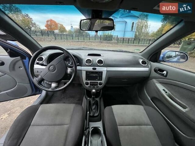 Синий Шевроле Нубира, объемом двигателя 1.8 л и пробегом 250 тыс. км за 4200 $, фото 8 на Automoto.ua