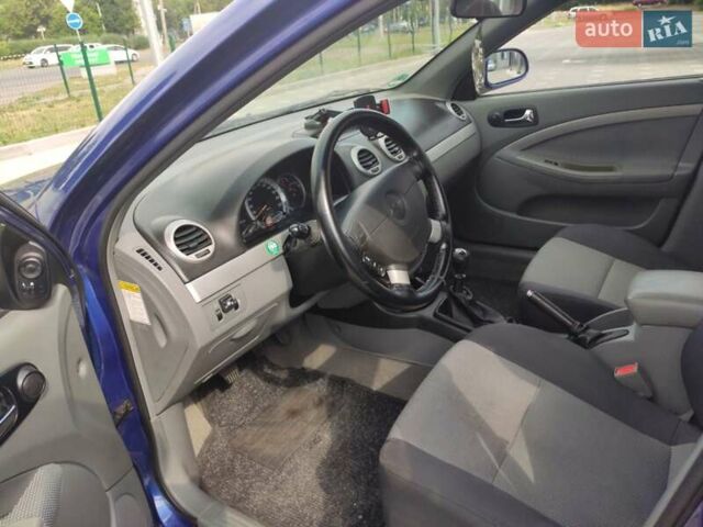 Синий Шевроле Нубира, объемом двигателя 1.8 л и пробегом 227 тыс. км за 5899 $, фото 14 на Automoto.ua