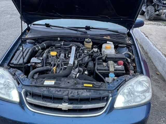 Синий Шевроле Нубира, объемом двигателя 2 л и пробегом 240 тыс. км за 4900 $, фото 1 на Automoto.ua