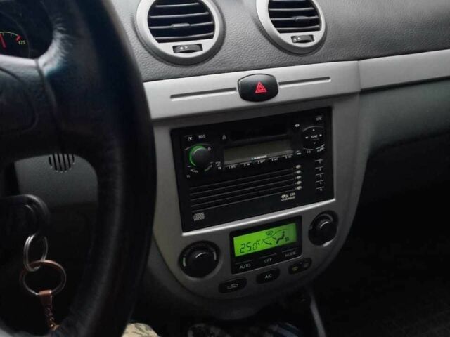 Синий Шевроле Нубира, объемом двигателя 1.8 л и пробегом 195 тыс. км за 5012 $, фото 3 на Automoto.ua