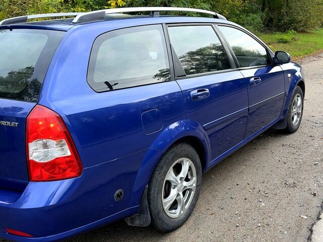 Синий Шевроле Нубира, объемом двигателя 1.6 л и пробегом 200 тыс. км за 3999 $, фото 3 на Automoto.ua