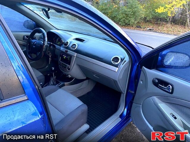 Синій Шевроле Нубіра, об'ємом двигуна 1.8 л та пробігом 250 тис. км за 4000 $, фото 4 на Automoto.ua