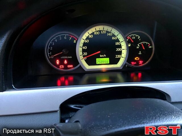 Синій Шевроле Нубіра, об'ємом двигуна 1.8 л та пробігом 250 тис. км за 4000 $, фото 8 на Automoto.ua