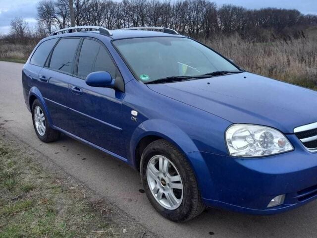 Синий Шевроле Нубира, объемом двигателя 1.8 л и пробегом 195 тыс. км за 5012 $, фото 1 на Automoto.ua