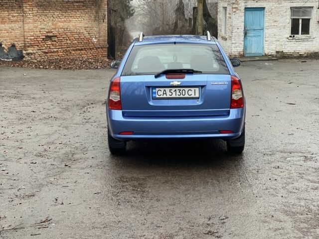 Синий Шевроле Нубира, объемом двигателя 2 л и пробегом 350 тыс. км за 4500 $, фото 2 на Automoto.ua