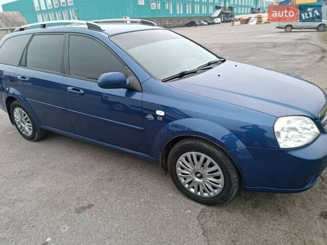 Синий Шевроле Нубира, объемом двигателя 1.6 л и пробегом 188 тыс. км за 5350 $, фото 2 на Automoto.ua
