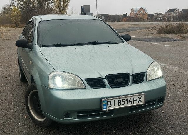 Зеленый Шевроле Нубира, объемом двигателя 1.6 л и пробегом 294 тыс. км за 3499 $, фото 1 на Automoto.ua