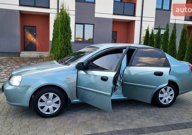 Зеленый Шевроле Нубира, объемом двигателя 1.6 л и пробегом 352 тыс. км за 2950 $, фото 30 на Automoto.ua