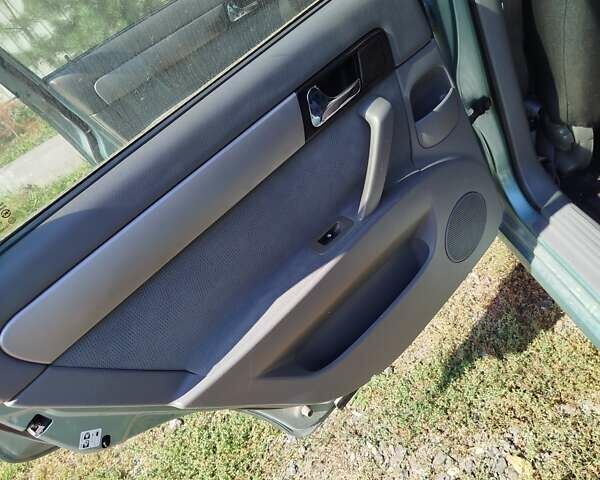 Зеленый Шевроле Нубира, объемом двигателя 1.6 л и пробегом 245 тыс. км за 3900 $, фото 8 на Automoto.ua