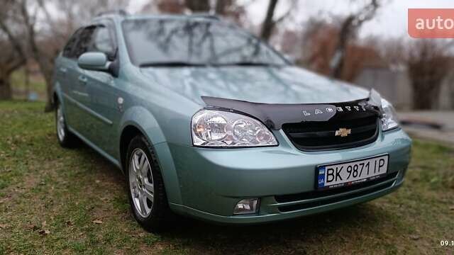 Зелений Шевроле Нубіра, об'ємом двигуна 1.8 л та пробігом 159 тис. км за 6000 $, фото 1 на Automoto.ua