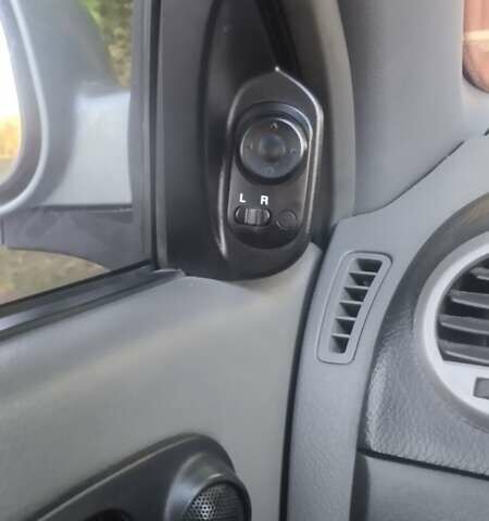 Зеленый Шевроле Нубира, объемом двигателя 1.8 л и пробегом 300 тыс. км за 3600 $, фото 8 на Automoto.ua