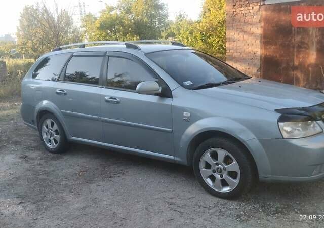 Зеленый Шевроле Нубира, объемом двигателя 1.8 л и пробегом 300 тыс. км за 3600 $, фото 1 на Automoto.ua