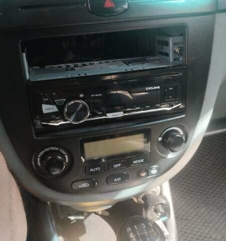 Зеленый Шевроле Нубира, объемом двигателя 1.8 л и пробегом 300 тыс. км за 3600 $, фото 11 на Automoto.ua