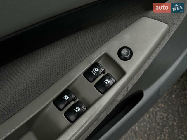 Зеленый Шевроле Нубира, объемом двигателя 1.6 л и пробегом 230 тыс. км за 4999 $, фото 23 на Automoto.ua