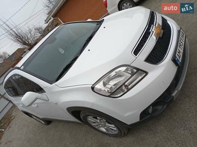 Белый Шевроле Орландо, объемом двигателя 1.8 л и пробегом 180 тыс. км за 8900 $, фото 1 на Automoto.ua