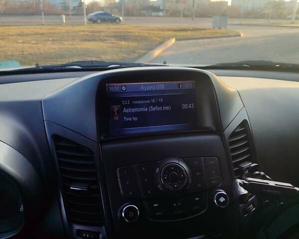 Белый Шевроле Орландо, объемом двигателя 1.8 л и пробегом 199 тыс. км за 8900 $, фото 2 на Automoto.ua