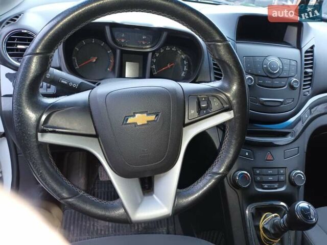 Белый Шевроле Орландо, объемом двигателя 1.8 л и пробегом 180 тыс. км за 8900 $, фото 31 на Automoto.ua