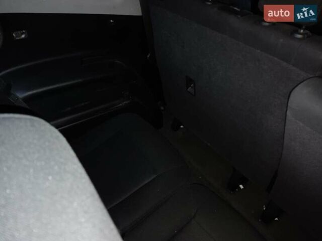 Белый Шевроле Орландо, объемом двигателя 1.8 л и пробегом 180 тыс. км за 8900 $, фото 21 на Automoto.ua