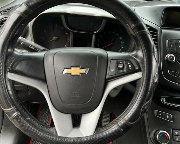 Белый Шевроле Орландо, объемом двигателя 1.8 л и пробегом 280 тыс. км за 7800 $, фото 15 на Automoto.ua