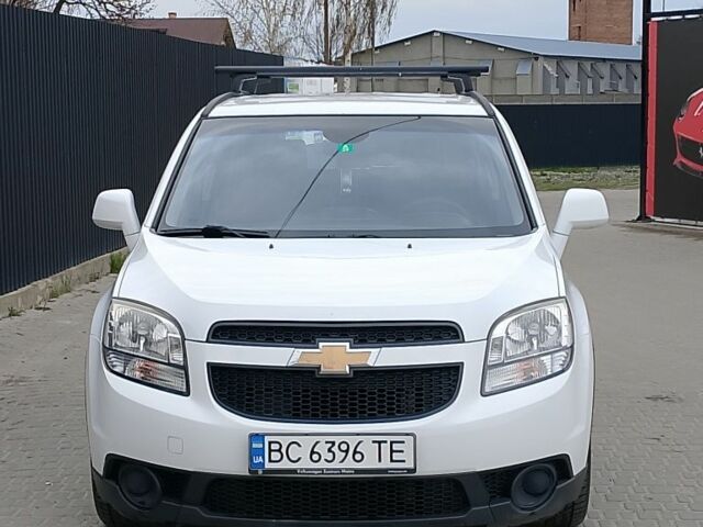 Белый Шевроле Орландо, объемом двигателя 2 л и пробегом 262 тыс. км за 7500 $, фото 2 на Automoto.ua