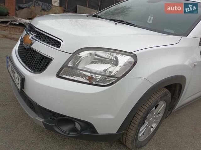 Белый Шевроле Орландо, объемом двигателя 1.8 л и пробегом 180 тыс. км за 8900 $, фото 28 на Automoto.ua