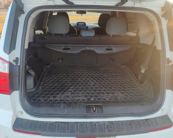 Белый Шевроле Орландо, объемом двигателя 1.8 л и пробегом 199 тыс. км за 8900 $, фото 10 на Automoto.ua