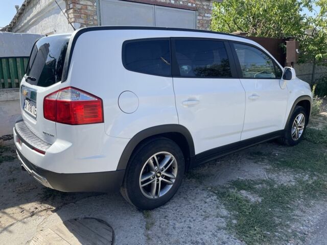 Білий Шевроле Орландо, об'ємом двигуна 2 л та пробігом 190 тис. км за 8200 $, фото 1 на Automoto.ua