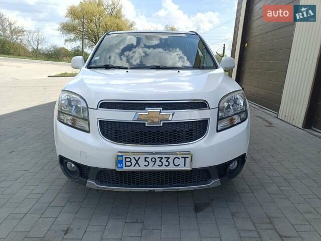 Белый Шевроле Орландо, объемом двигателя 1.8 л и пробегом 223 тыс. км за 8700 $, фото 2 на Automoto.ua
