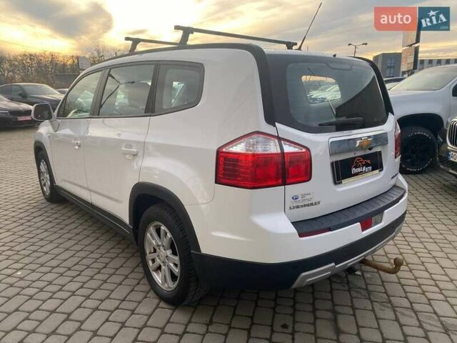 Білий Шевроле Орландо, об'ємом двигуна 1.8 л та пробігом 241 тис. км за 7900 $, фото 3 на Automoto.ua