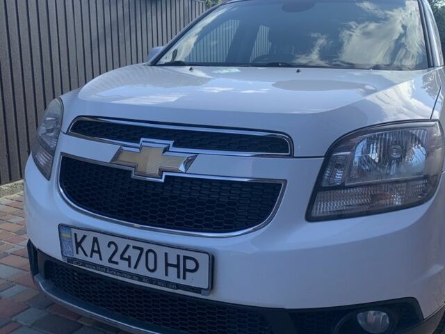 Белый Шевроле Орландо, объемом двигателя 2 л и пробегом 215 тыс. км за 7900 $, фото 1 на Automoto.ua
