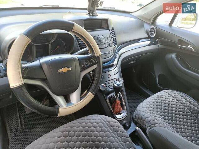 Белый Шевроле Орландо, объемом двигателя 1.8 л и пробегом 223 тыс. км за 8700 $, фото 12 на Automoto.ua