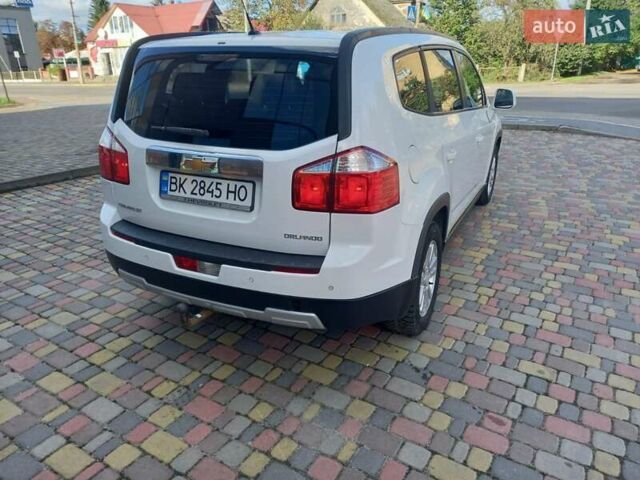 Белый Шевроле Орландо, объемом двигателя 2 л и пробегом 161 тыс. км за 9500 $, фото 8 на Automoto.ua