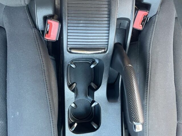 Білий Шевроле Орландо, об'ємом двигуна 2 л та пробігом 190 тис. км за 8200 $, фото 14 на Automoto.ua