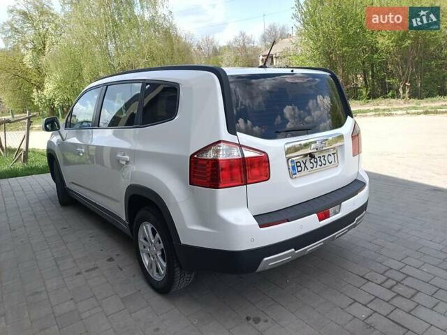 Белый Шевроле Орландо, объемом двигателя 1.8 л и пробегом 223 тыс. км за 8700 $, фото 7 на Automoto.ua