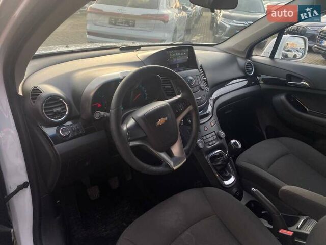 Білий Шевроле Орландо, об'ємом двигуна 1.8 л та пробігом 241 тис. км за 7900 $, фото 7 на Automoto.ua