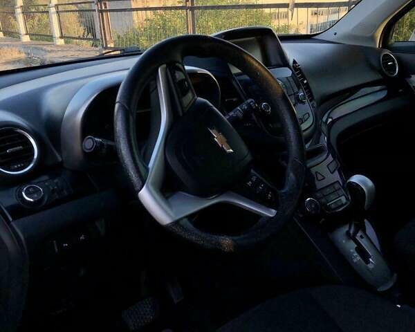 Білий Шевроле Орландо, об'ємом двигуна 1.4 л та пробігом 300 тис. км за 8900 $, фото 9 на Automoto.ua