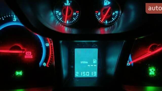 Черный Шевроле Орландо, объемом двигателя 2 л и пробегом 215 тыс. км за 8400 $, фото 1 на Automoto.ua