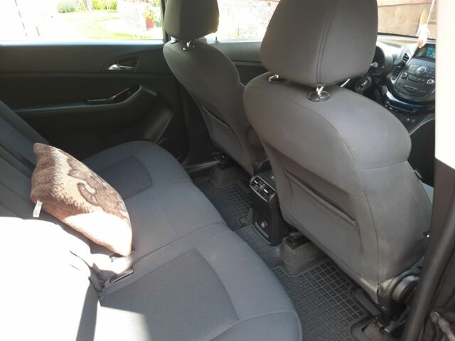 Черный Шевроле Орландо, объемом двигателя 2 л и пробегом 201 тыс. км за 8100 $, фото 4 на Automoto.ua