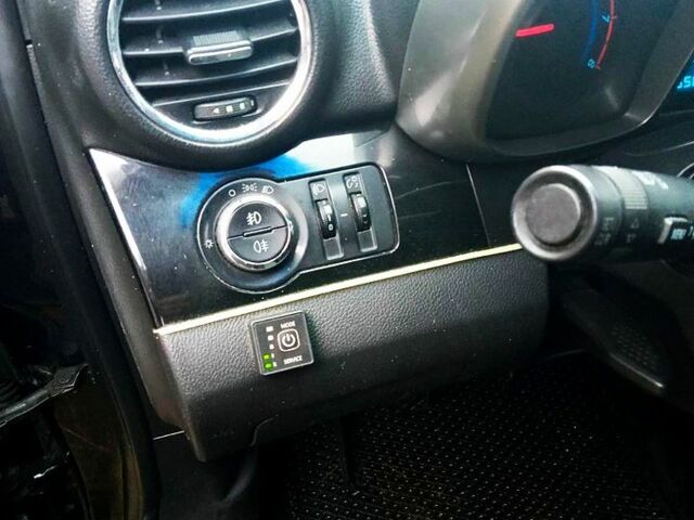 Черный Шевроле Орландо, объемом двигателя 1.8 л и пробегом 269 тыс. км за 8555 $, фото 5 на Automoto.ua