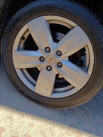 Черный Шевроле Орландо, объемом двигателя 2 л и пробегом 215 тыс. км за 8400 $, фото 4 на Automoto.ua