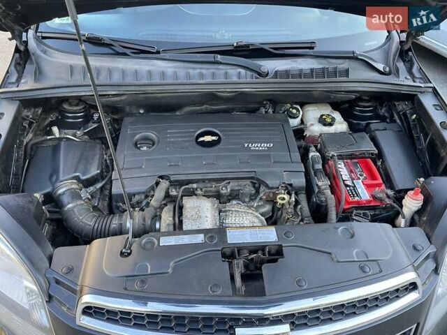 Шевроле Орландо 2011 в Одессе на Automoto.ua Черный Шевроле Орландо, объемом двигателя 2 л и пробегом 296 тыс. км за 8500 $, фото 20 на Automoto.ua