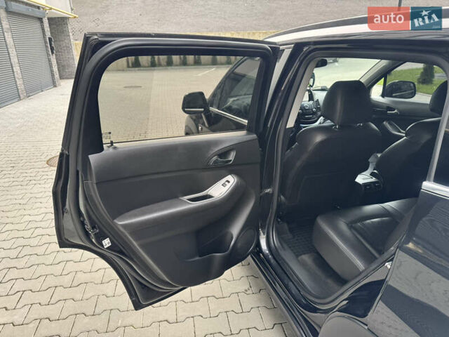 Черный Шевроле Орландо, объемом двигателя 2 л и пробегом 207 тыс. км за 8700 $, фото 18 на Automoto.ua