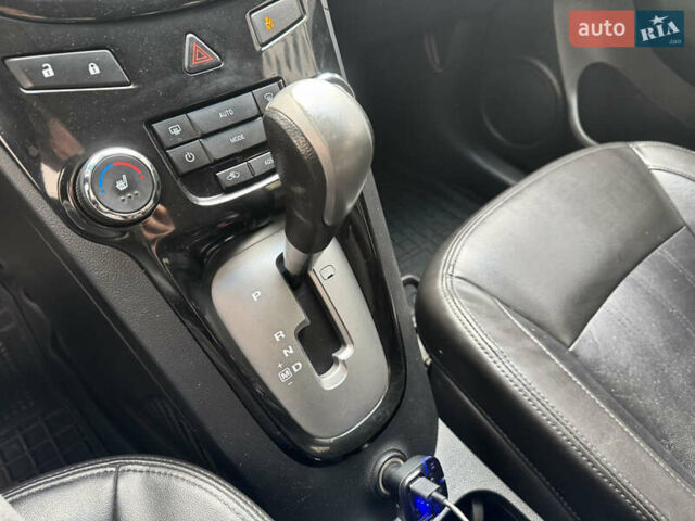 Черный Шевроле Орландо, объемом двигателя 2 л и пробегом 207 тыс. км за 8700 $, фото 30 на Automoto.ua