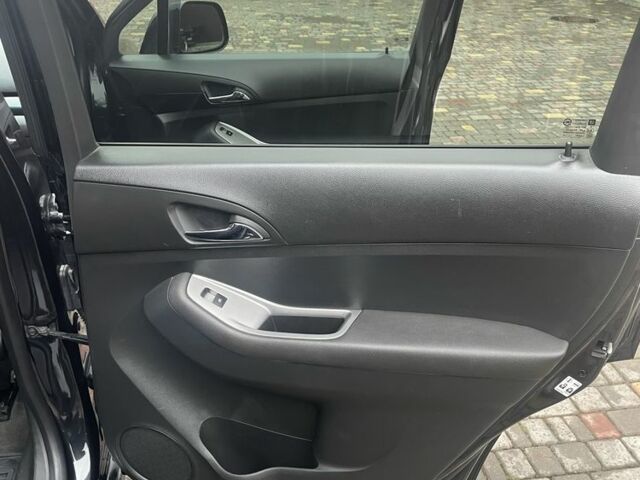 Черный Шевроле Орландо, объемом двигателя 2 л и пробегом 292 тыс. км за 8200 $, фото 9 на Automoto.ua