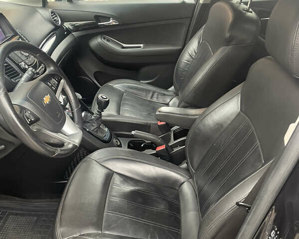 Черный Шевроле Орландо, объемом двигателя 2 л и пробегом 292 тыс. км за 8200 $, фото 32 на Automoto.ua