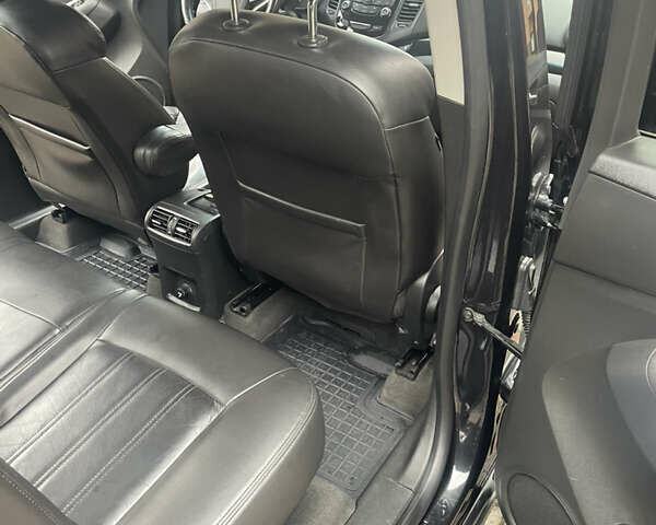 Черный Шевроле Орландо, объемом двигателя 2 л и пробегом 292 тыс. км за 8200 $, фото 10 на Automoto.ua