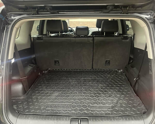 Черный Шевроле Орландо, объемом двигателя 2 л и пробегом 292 тыс. км за 8200 $, фото 3 на Automoto.ua