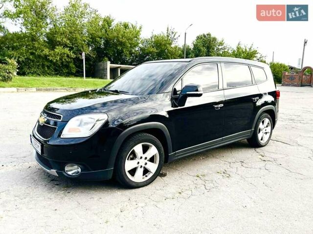 Черный Шевроле Орландо, объемом двигателя 2 л и пробегом 290 тыс. км за 11600 $, фото 2 на Automoto.ua