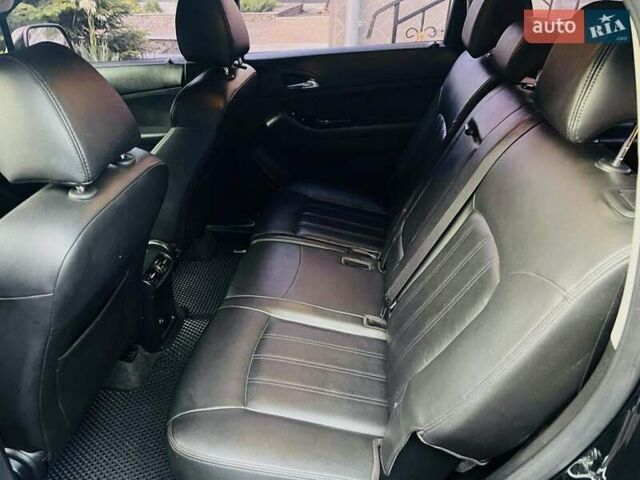 Черный Шевроле Орландо, объемом двигателя 2 л и пробегом 290 тыс. км за 11600 $, фото 5 на Automoto.ua